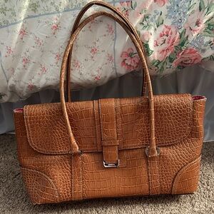 Vtg Liz Claiborne Y2K Croc
Embossed Tan Shoulder Bag Purse